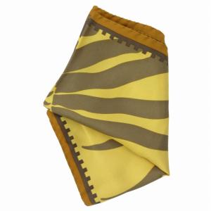 FENDI ハンカチ 絹 シルク 総柄 イタリア製 茶 ブラウン ベージュ GY14