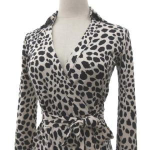 DIANE von FURSTENBERG アニマル柄シルクラップワンピース ライトベージュ