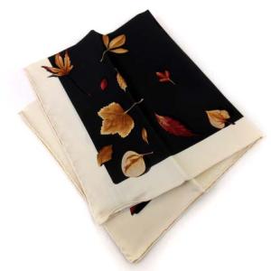 スカーフ ハンカチ シルク100% 総柄 イタリア製 黒 ブラック ベージュ
