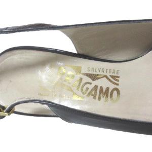 Salvatore Ferragamo パンプス バックストラップ チャンキーヒール ブラック グリーン 5