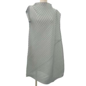 イッセイミヤケ 18SS ワンピース ひざ丈 ノースリーブ 変形 ハイネック 3 グリーン