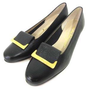 パンプス ローヒール リザード型押し レザー ブランドロゴ刻印 ゴールド 5.5 ブラック