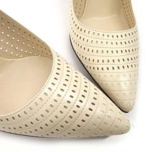 CELINE パンチングレザー パンプス ハイヒール ポインテッドトゥ イタリア製 37.5 クリーム