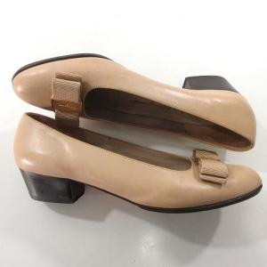 Salvatore Ferragamo ヴァラ レザー パンプス ローヒール レザー 6C ベージュ イタリア製