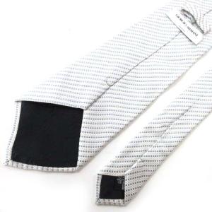 GIORGIO ARMANI シルク100% ネクタイ レギュラータイ 総柄 ストライプ フォーマル スーツ 白 ホワイト イタリア製