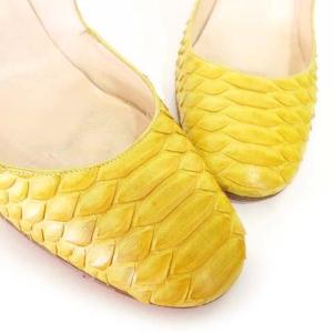 Christian Louboutin パイソン パンプス プレーントゥ ハイヒール 37.5 24.5cm 黄 イエロー IBO36 AA