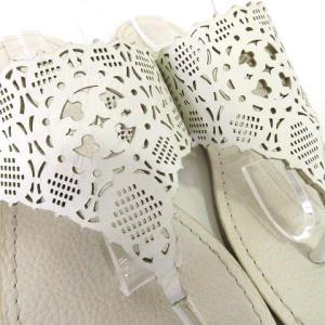 TORY BURCH パンチング レザー サンダル トング ロゴ フラット US6 23cm 白 ホワイト AA U180