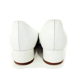 MANOLO BLAHNIK パンプス レザー アーモンドトゥ チャンキーヒール 35 22.5cm 白 ホワイト IBO39