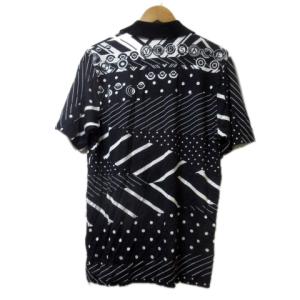 VALENTINO ポロシャツ 半袖 シルク 総柄 黒 白 ブラック ホワイト 52 EL XLサイズ相当 NGA35 X