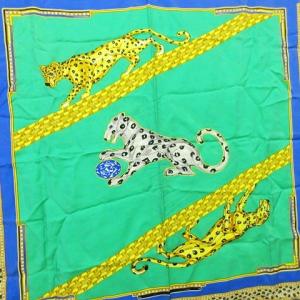 Cartier Must de Cartier スカーフ レオパード柄 ヒョウ柄緑 シルク 正方形 イタリア製 グリーン系 GY09