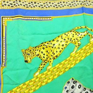 Cartier Must de Cartier スカーフ レオパード柄 ヒョウ柄緑 シルク 正方形 イタリア製 グリーン系 GY09