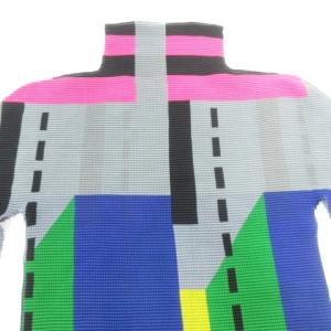 me ISSEY MIYAKE タグ付き 16AW ワッフル プリーツ カットソー ハイネック ストレッチ 薄手 フリーサイズ グレー GY09