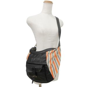 IL BISONTE 美品 ショルダーバッグ キャンバス×レザー ストライプ 前ポケット替えスナップ付き オレンジ ベージュ 黒 IBO58