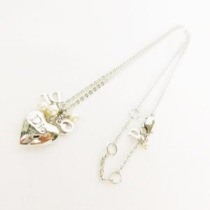 ロゴ入り ハート × パールビーズ ネックレス ペンダント シルバーカラー アクセサリー
