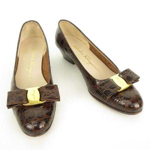 Salvatore Ferragamo ヴァラ パンプス リボン 型押レザー ラウンドトゥ 4.5 C ブラウン