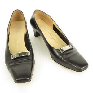 Salvatore Ferragamo BOUTIQUE ガンチーニ プレート レザー パンプス スクエアトゥ ローヒール 6.5 ブラック