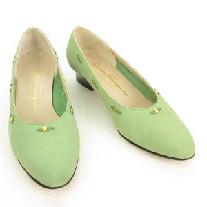Salvatore Ferragamo VARA ミニ 金具 モチーフ パンプス ローヒール ヌバックレザー 6.5 C グリーン