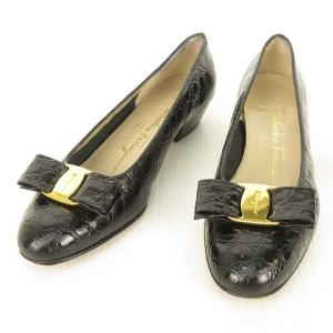 ヴァラリボン パンプス ラウンドトゥ 型押レザー ローヒール 5.5 C ブラック