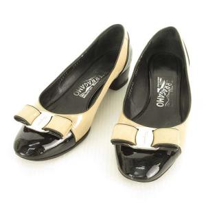 ヴァラ リボン パンプス ラウンド キャップトゥ パテント エナメル 6 D ベージュ ブラック