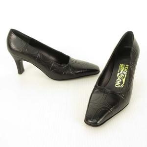 Salvatore Ferragamo ガンチーニ 型押し レザー パンプス スクエア ポインテッドトゥ 4.5 D ブラック