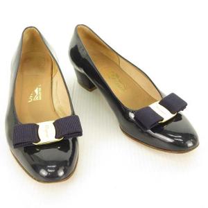 Salvatore Ferragamo ヴァラ リボン パンプス ラウンドトゥ パテント エナメル ローヒール 6.5 D ネイビー