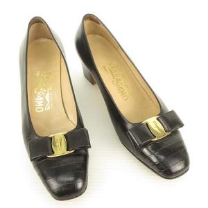 Salvatore Ferragamo ヴァラ リボン パンプス クロコ型押 スクエア キャップトゥ 6 D ブラック IBO33