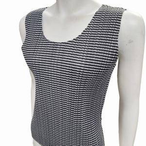美品 イッセイミヤケ プリーツノースリーブカットソー 総柄 トップス ホワイト ブラック 3 0628 IBO41
