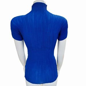 ISSEY MIYAKE (T.) 美品 プリーツ ハイカット 半袖カットソー Tシャツ トップス ブルー 3 0630 IBO41