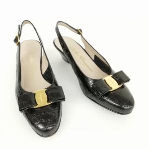 Salvatore Ferragamo ヴァラ リボン クロコ型押し パンプス バックストラップ 6.5 C ブラック