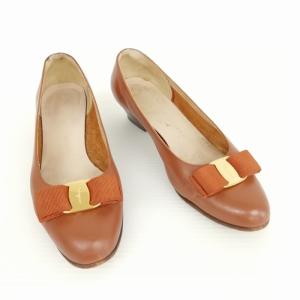 Salvatore Ferragamo ヴァラ リボン パンプス ローヒール ラウンドトゥ 6.5 C ブラウン 茶