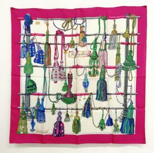 カレ90 Pasementerie 紐飾り タッセル 大判 スカーフ ボルドー系