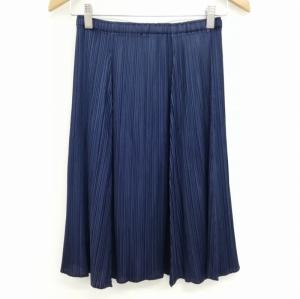 イッセイミヤケISSEY MIYAKE フレアスカート総柄膝丈スカート