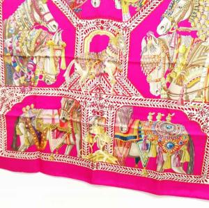 HERMES カレ90 LA DANSE DU CHEVAL MARWARI マールワーリ馬のダンス ピンク