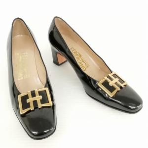 Salvatore Ferragamo ビットモチーフ パテント レザー パンプス ゴールド金具 5.5 C ブラック