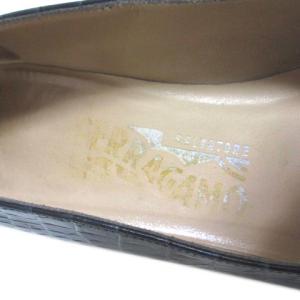 Salvatore Ferragamo ガンチーニパンプス 6D ネイビー