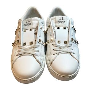 VALENTINO スニーカー ロックスタッズ アンタイトルド ローカット ロゴ TV931Y2 40 約25cm 白 ホワイト