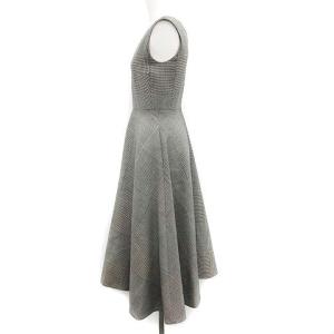 MADISONBLUE 20SS ノースリーブVネックフィット&フレアドレス ワンピース