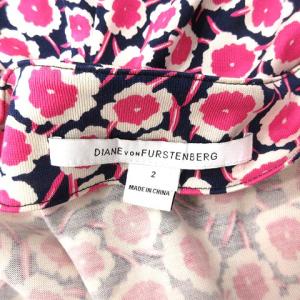 DIANE von FURSTENBERG カシュクールワンピース ラップワンピース ひざ丈 七分袖 シルク 花柄 2 M ピンク