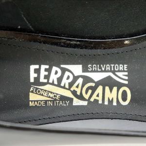 Salvatore Ferragamo BRIONE MOS ヴァラ パンプス ローヒール ラウンドトゥ リボン カーフレザー エナメル 7 24.5cm 黒 ブラック