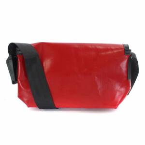 FREITAG メッセンジャーバッグ ショルダーバッグ 赤 レッド ゴールド