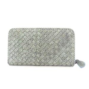 BOTTEGA VENETA イントレチャート 長財布 パイソン柄 ラウンドファスナー グレー ライトブルー