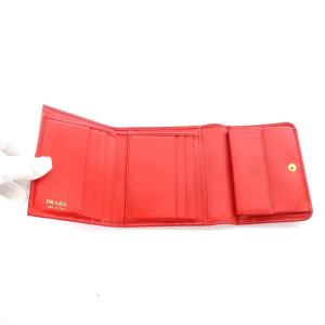 PRADA 三つ折り財布 ロゴ ゴールド金具 赤