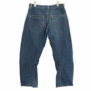 Levi's RED デニムパンツ ジーンズ 立体裁断 スペイン製 W30 ブルー