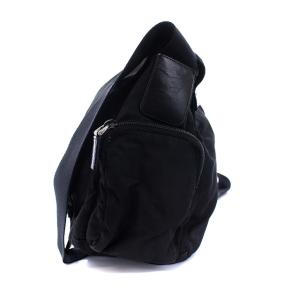 PRADA メッセンジャーバッグ ナイロン 三角プレート ブラック