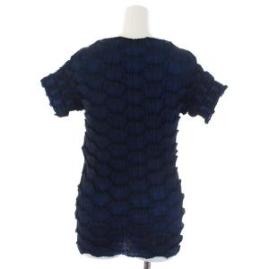 ISSEY MIYAKE 鱗プリーツカットソー 総柄 2 黒 紺