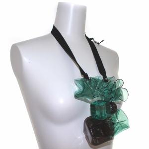 ENFOLD ネックレス ペンダント アクリル 変形 プラスチック ボリューム ブラック グリーン