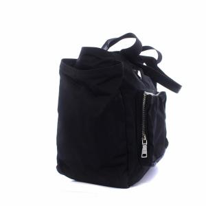 PRADA 22年製 Re-Nylon ベビーバッグ トートバッグ 三角プレート 黒 1BG102