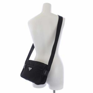PRADA ショルダーバッグ クロスボディバッグ 三角プレート ナイロン 黒 ブラック