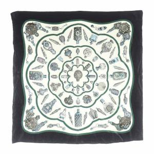 カレ Qu importe le flacon 香水瓶 スカーフ シルク 総柄 白 ホワイト 黒 ブラック 緑 グリーン