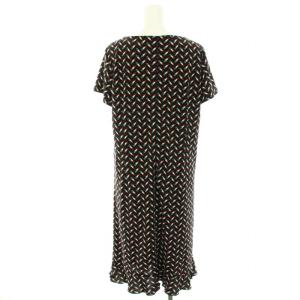 Leilian ワンピース ひざ丈 半袖 総柄 口紅プリント ギャザー 大きいサイズ 13 XL 黒 ブラック 白 ホワイト 赤 レッド